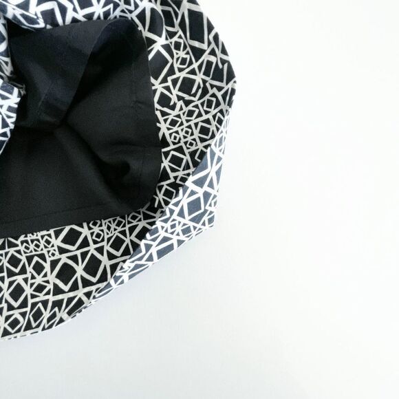 BCBGMAXAZRIA Women's Knee Length Skirt Abstract Black White Size 6 - Picture 3 of 8